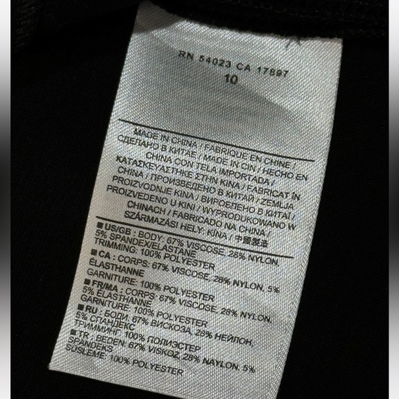 Banana Republic Black Skater Knit Ponte Dress Short Sleeve Exposed Zip Size 10 - Picture 7 of 8